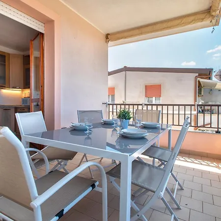 Apartman Clhome Comfort At The *